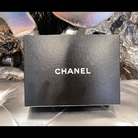 Chanel Wallet on Chain WOC Crossbody - Picture 9 of 9